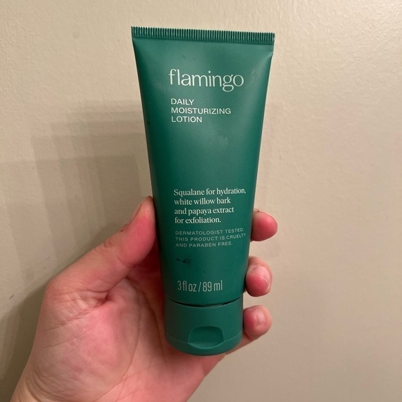 FLAMINGO Daily Moisturizing Lotion NWT - Picture 1 of 3